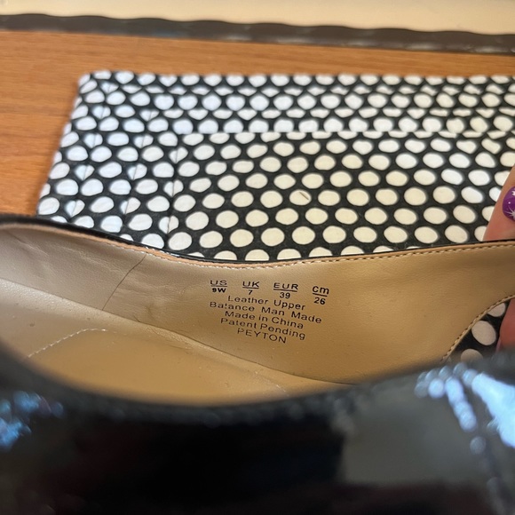 Naturalizer Black kitten heels size 9 - Picture 4 of 5